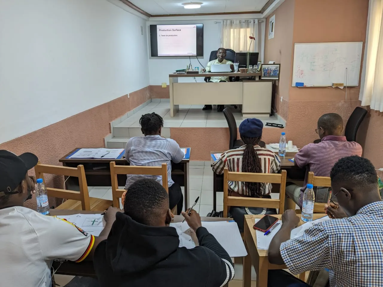 Formation sur le terrain dans la production pétrolière